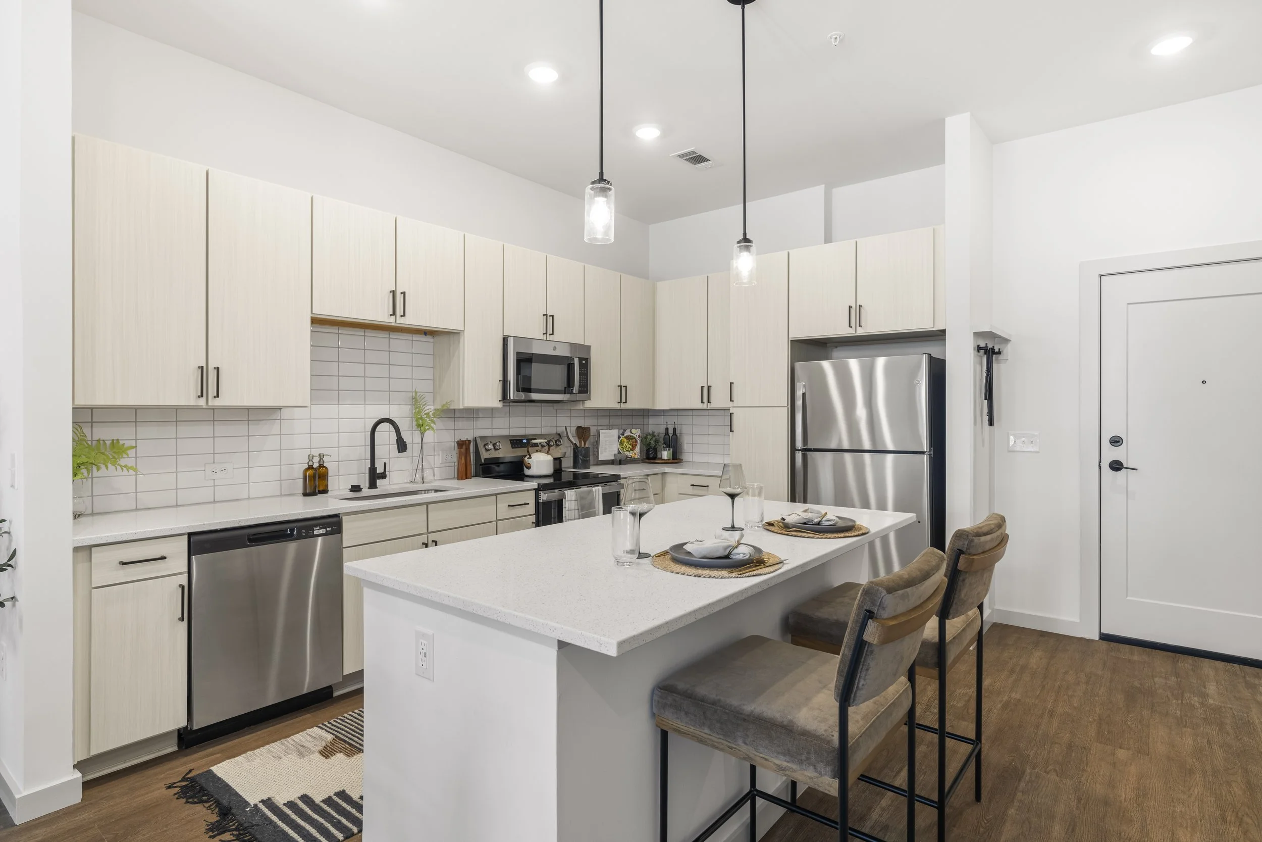 Photo 14 - Kitchen 4.JPG