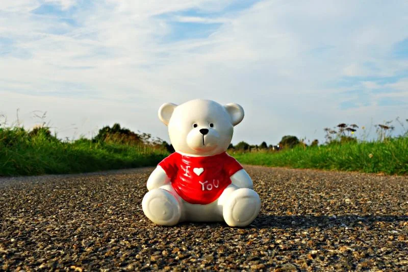 iPhone Slow Down, Intel Flaw, and HomePod