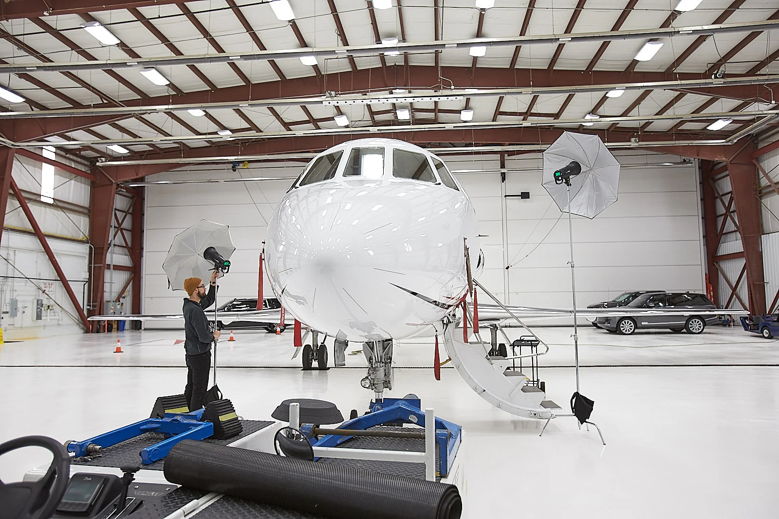 Behind the Scenes: Dassault Falcon 2000