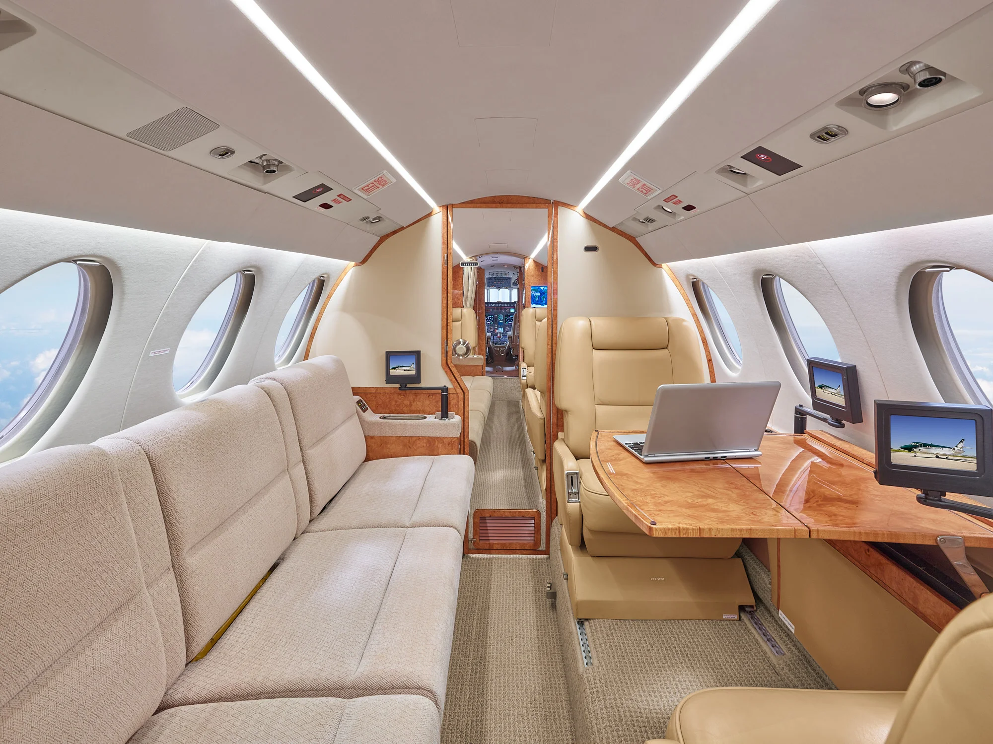 Falcon 50