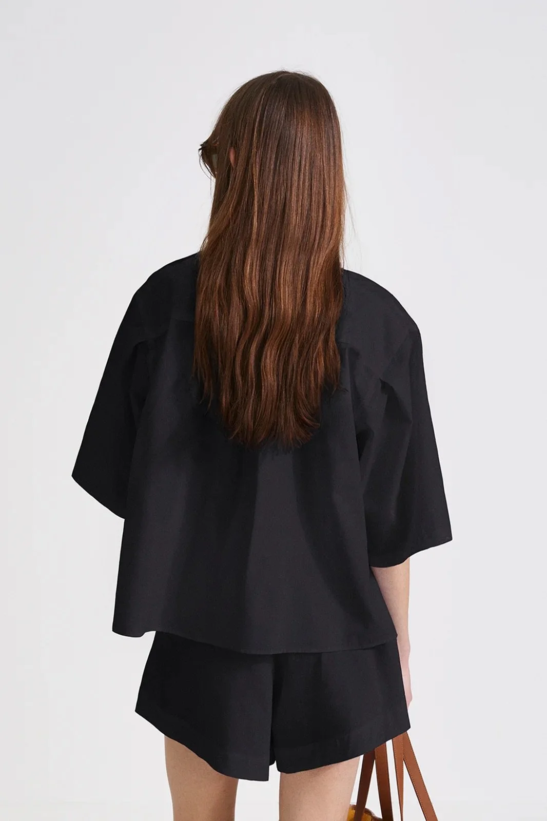 jojo-shorts-black-cotton-stylein-2.jpeg