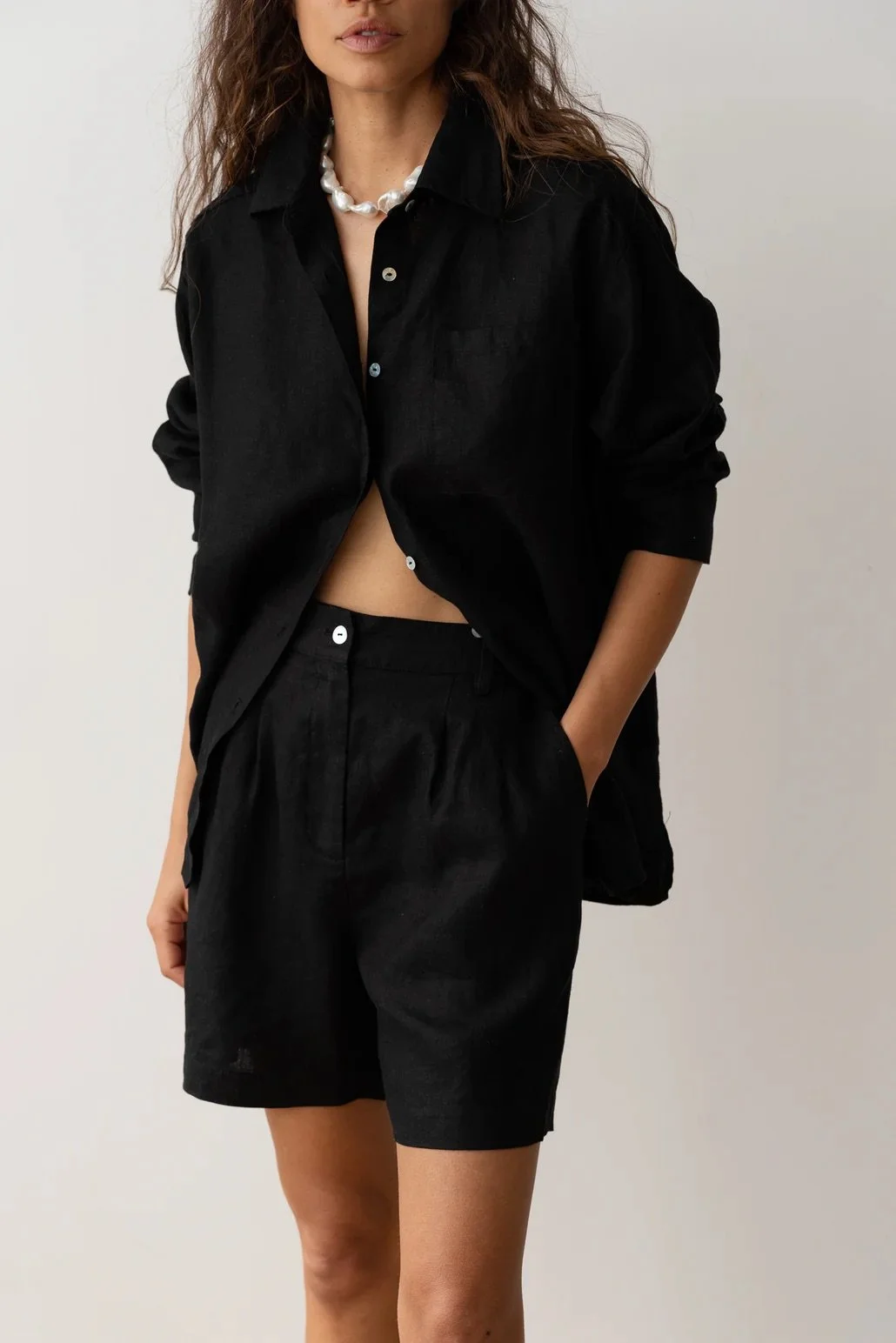 Linen pleated short 2.jpeg