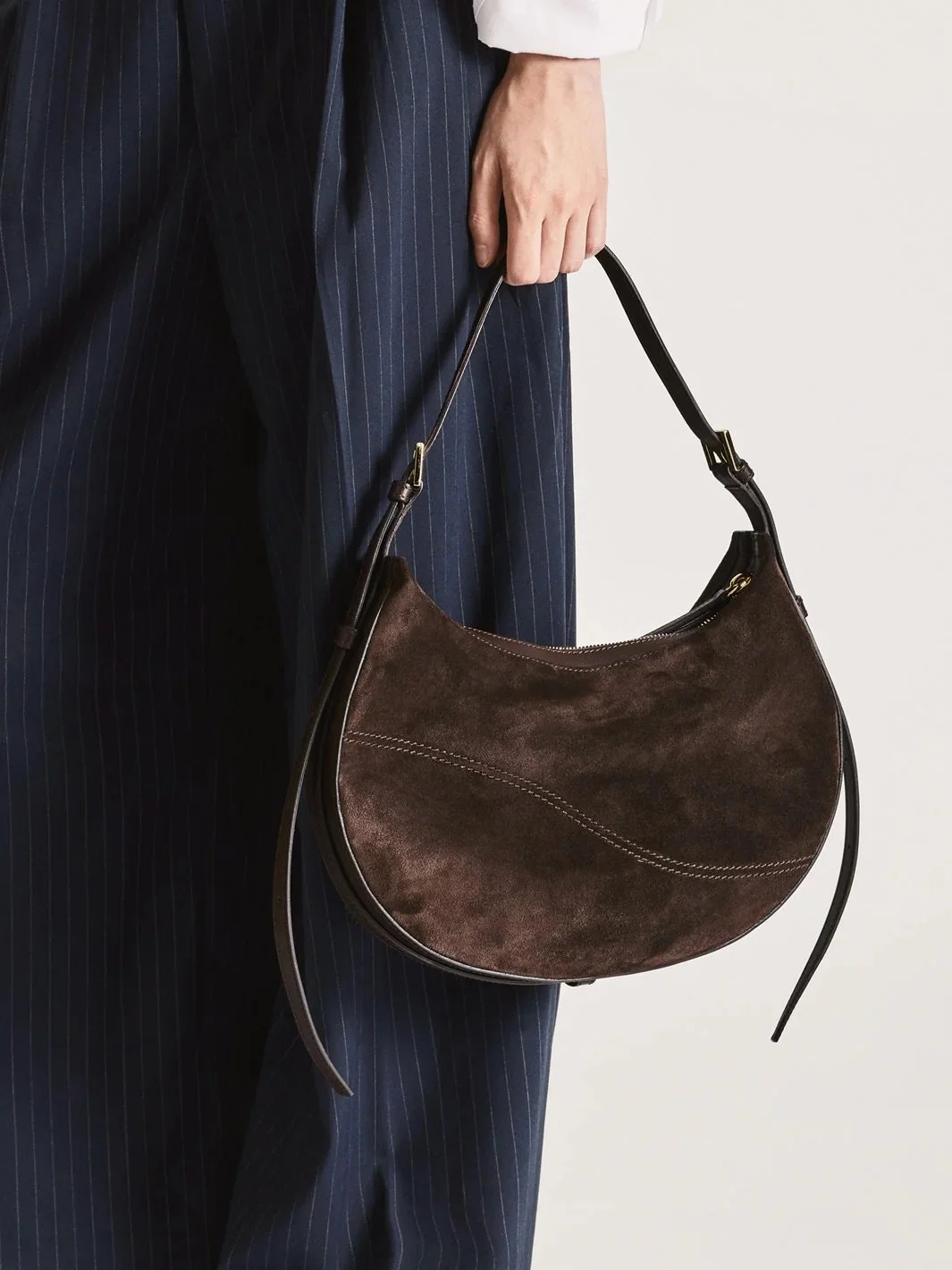 Liveri_Walnut_Suede_Lookbook_ATP_Atelier.jpeg