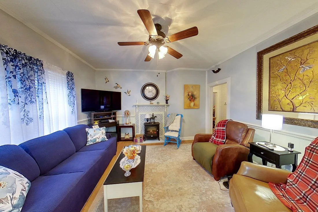 537 Washburn Ave_Eden_241108-21.jpg