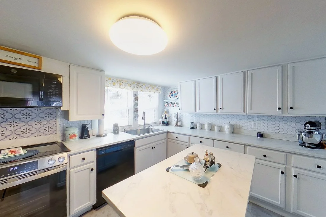 537 Washburn Ave_Eden_241108-25.jpg