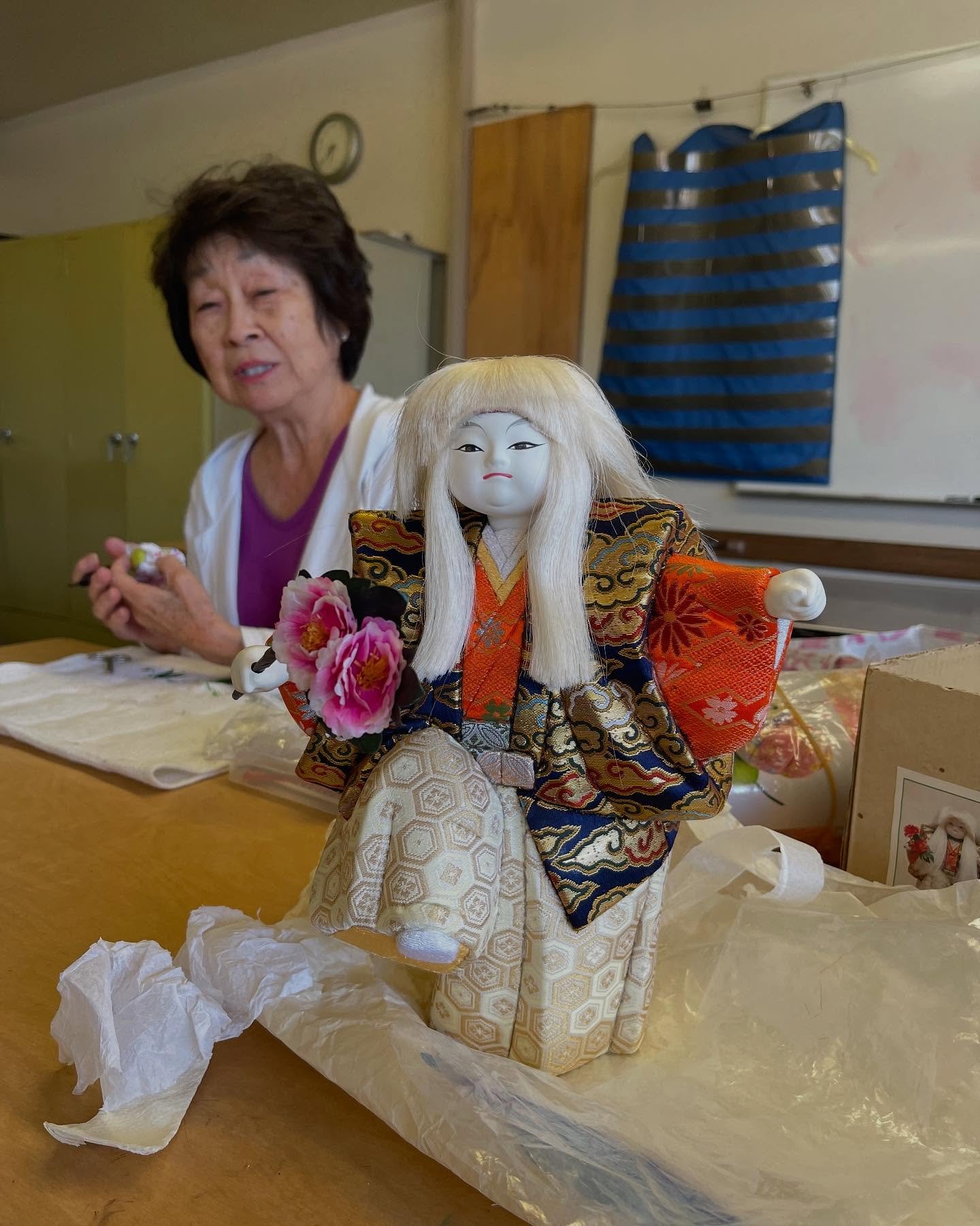 Over 30 years ago she started this for her son. After taking time off to raise her family, she finally had time to finish this &ldquo;Shakkyo&rdquo;. 

#kanesakayukarikai #kimekomi #kimekomidoll #kimekomidolls #handmade #japaneseculture #japanesedoll