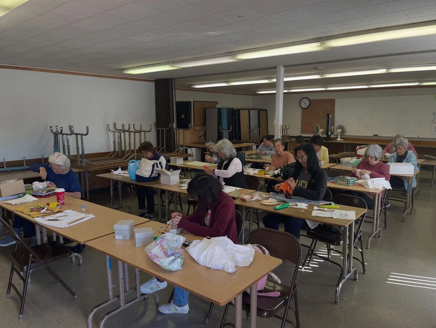 Saturday class @orangecountybuddhist 

Student finished her Ichimatsu doll! 

Come and join us, and make something beautiful!

#kanesakayukarikai #kimekomidoll #kimekomidolls #handmade #japanesecraft #japanesedoll #kimekomi #japaneseculture #orangeco