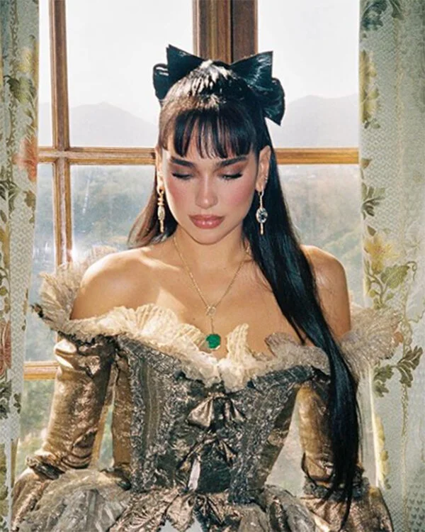 Dua Lipa Demeanor VRAM Jewelry