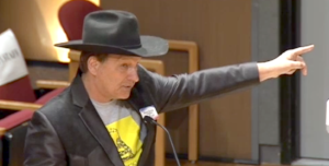 Bruce Boyer, a would-be candidate for Ventura County sheriff who has been disqualified for lack of law-enforcement experience, argues against SB 54 during a Thousand Oaks City Council meeting.