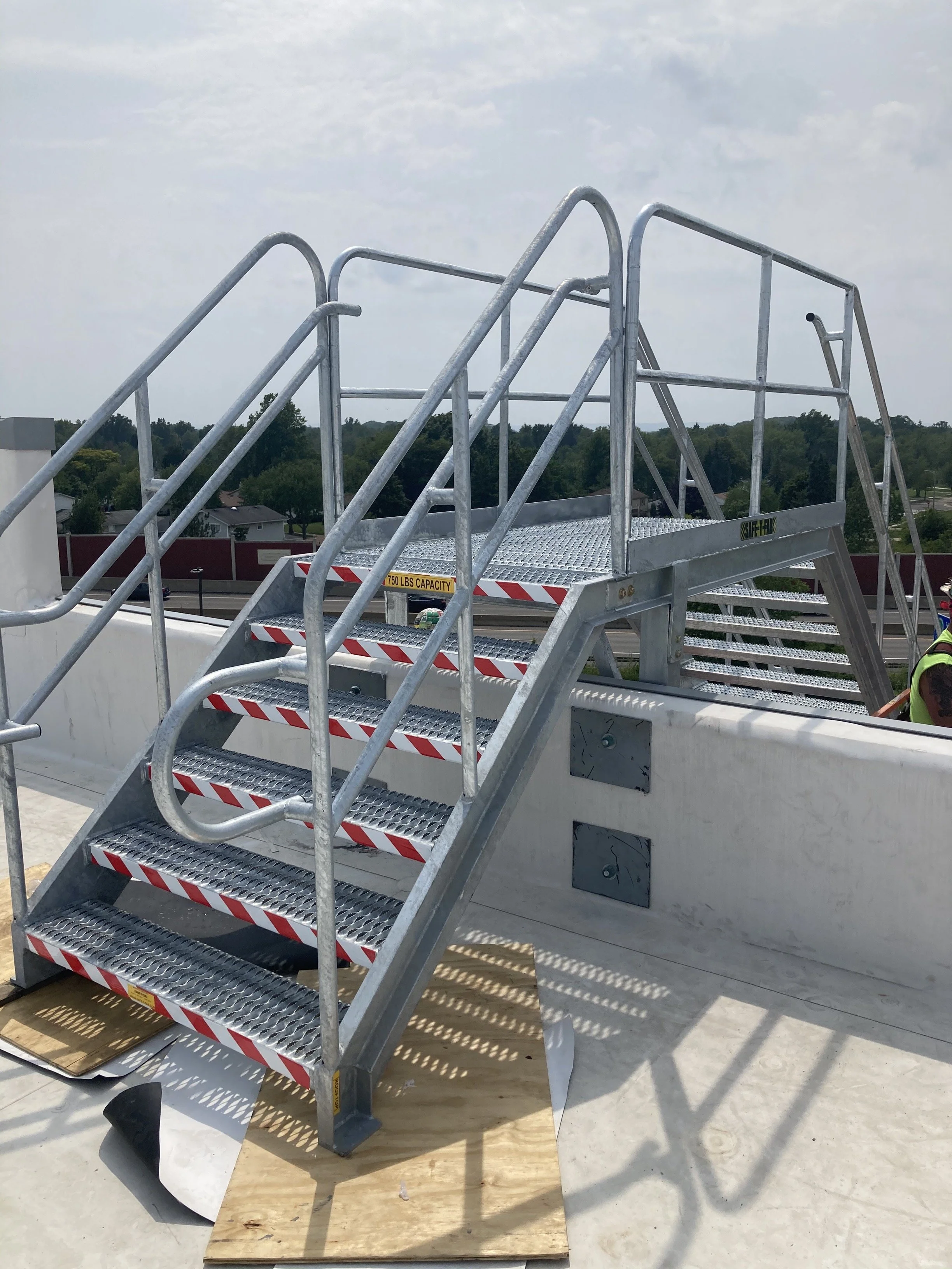 SFP23027 - roof stair.png
