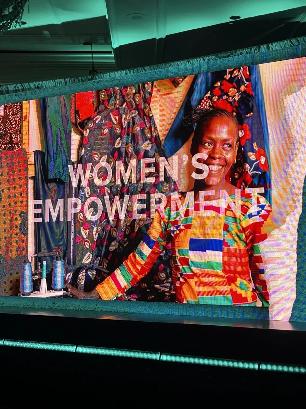14-keynote-led-backdrop.jpg