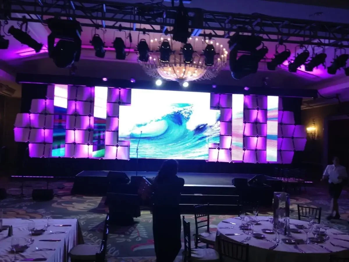 27-ballroom-led-wall.jpg