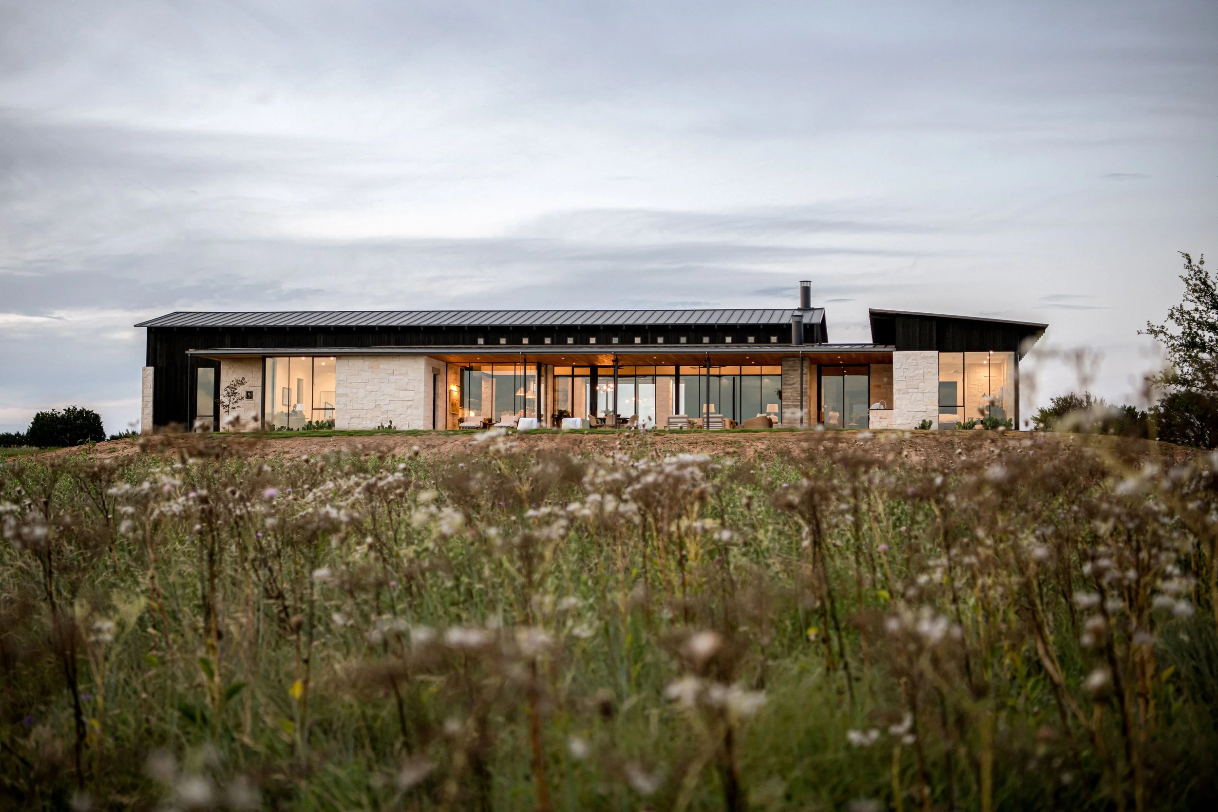 Jeff Garnett Architect_Elk Edge Retreat_Photography by Costa Christ 03_reduced.jpg