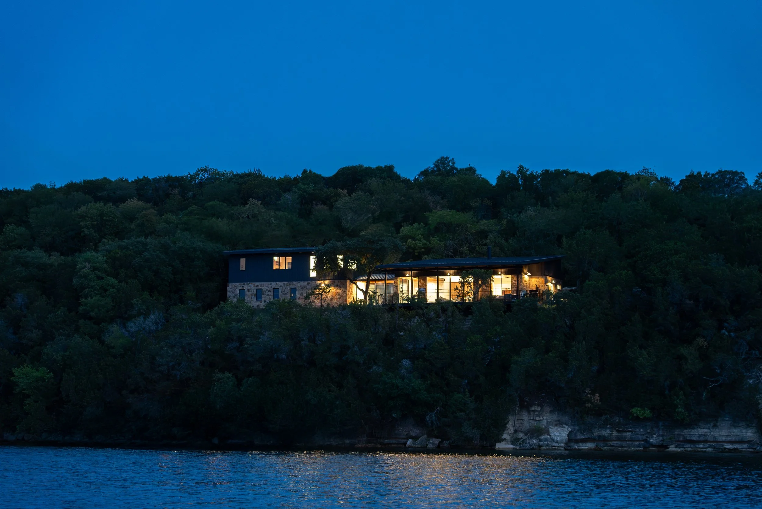 Jeff Garnett Architect_Trail Edge House_Lake Granbury 01.jpg