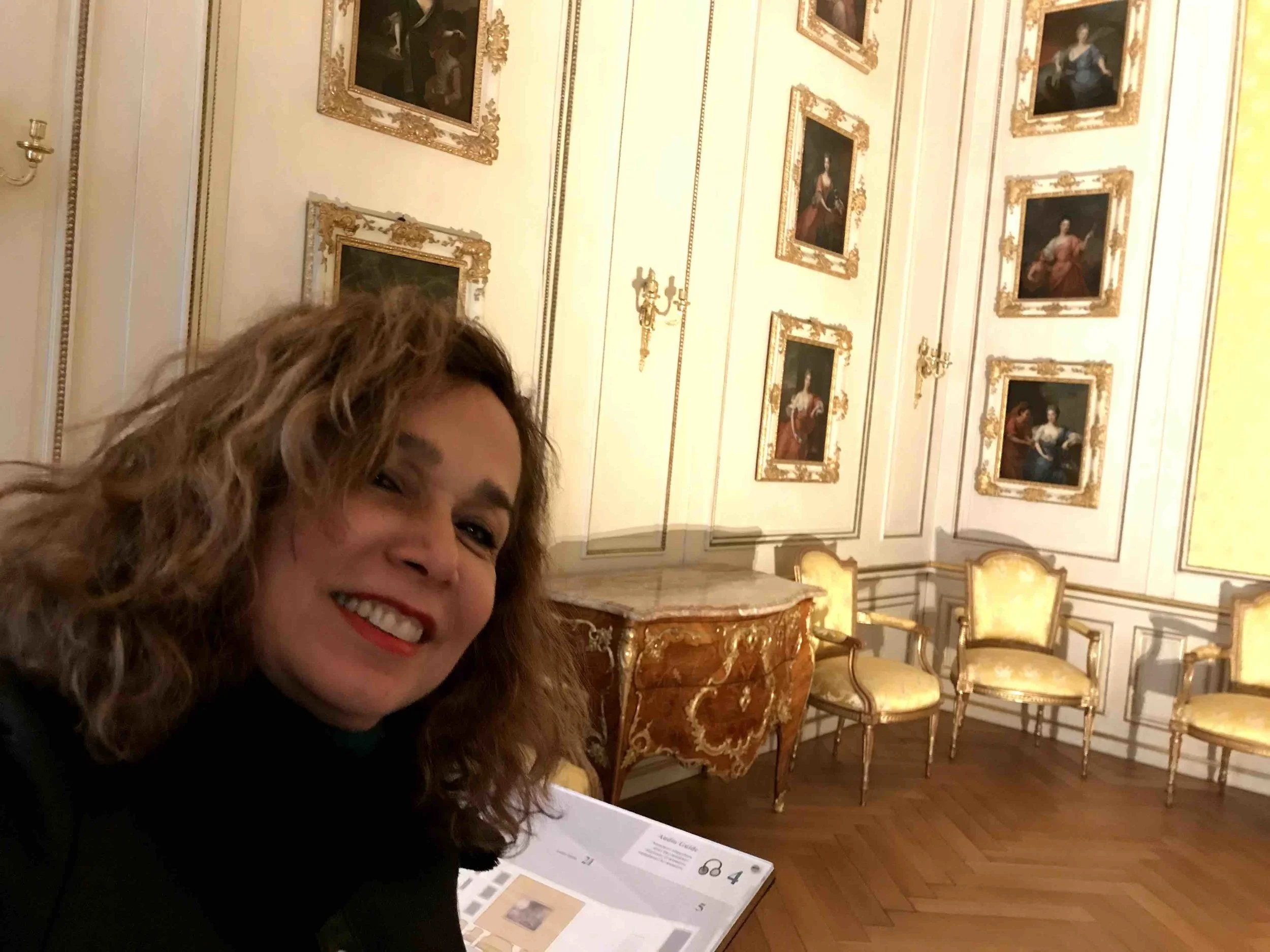 PalaceZahraSelfie.jpg