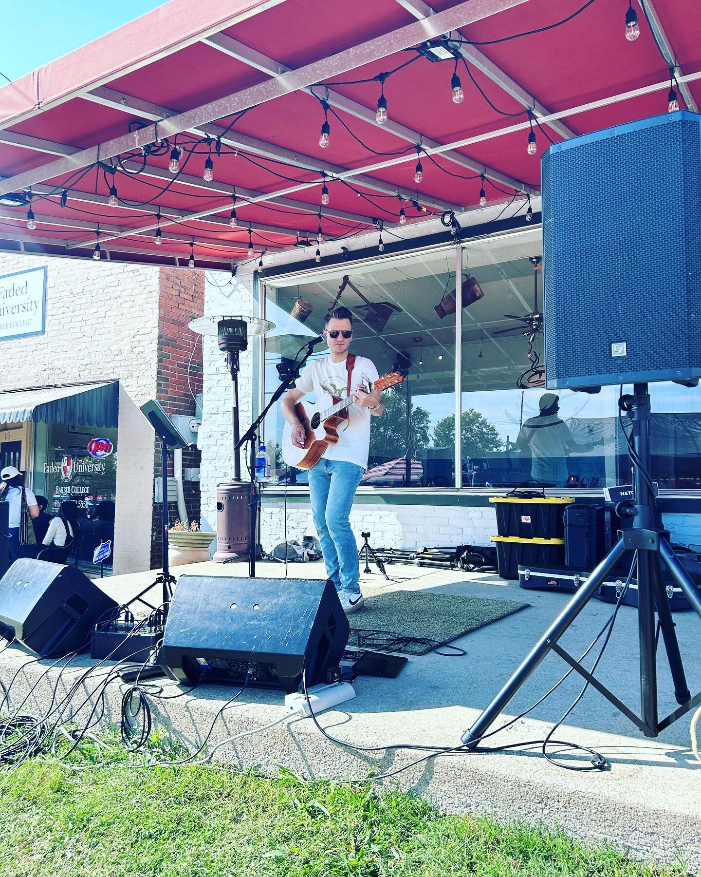 The first day of fall was a good one! Had a great time playing music for Depot Days in historic downtown #SmyrnaTN. What an awesome event for our local community&hellip; thanks to @carpe_cafe and @carpeartista for all they do and having me out to per