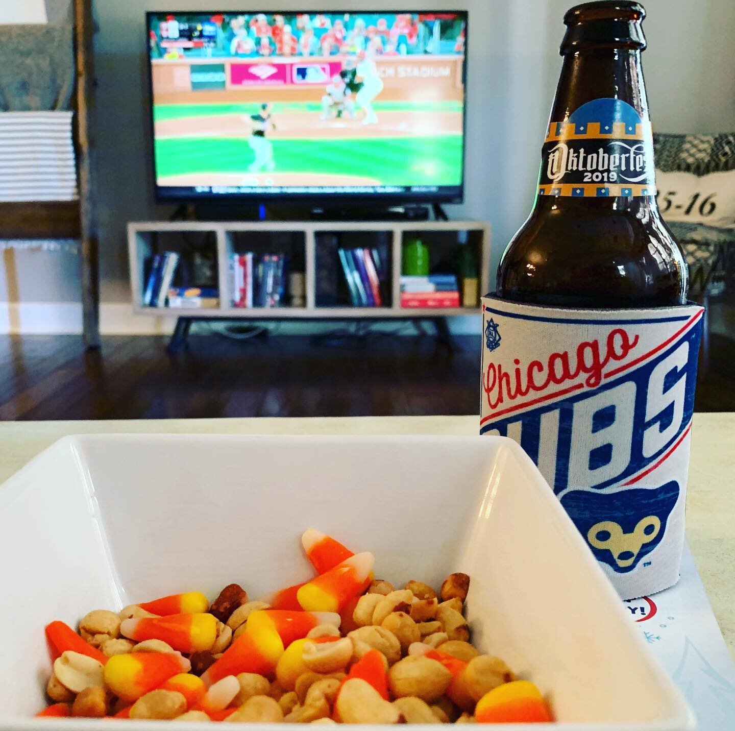 It finally feels like fall in Nashville. Long walks and open windows. This calls for a celebration!
.
.
.
#nashville #fall #oktoberfestbeer #candycorn #canofcorn #mlb #mlbplayoffs #cubs #alwaysnextyear