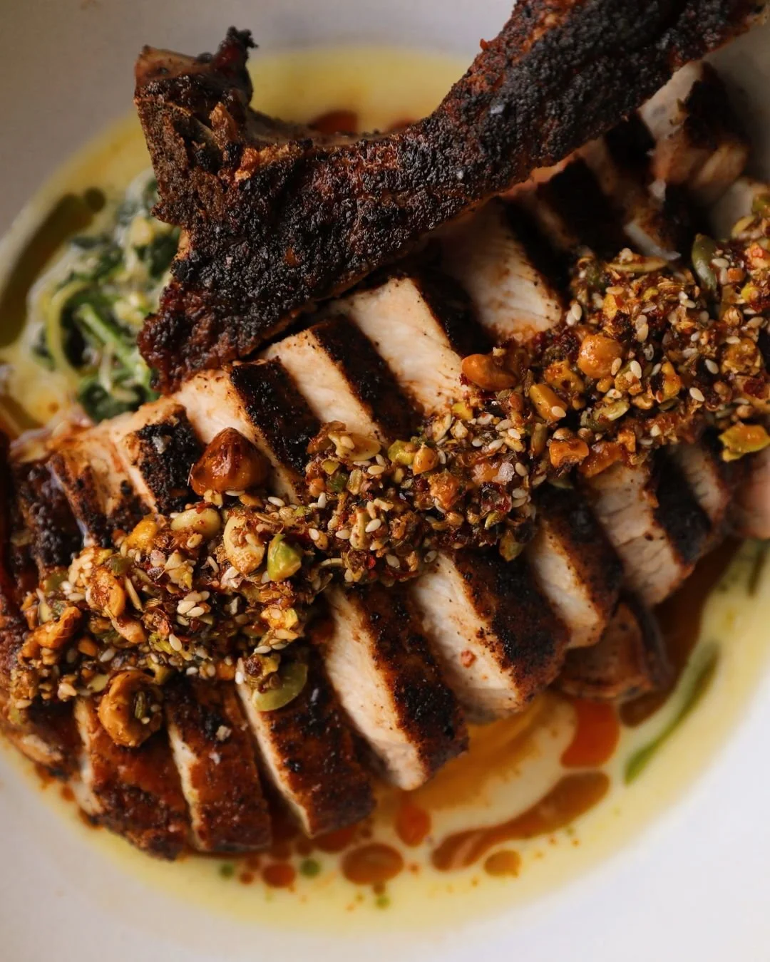 Introducing one of our newest proteins for the season. Warm spice–brined pork chop, creamed greens, salsa macha verde, squash velouté.
Bookings available in bio. 🔗