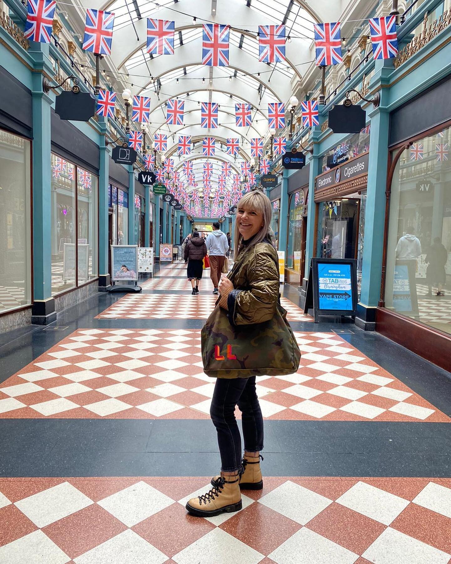 The gorgeous and stacked full of awesome independents &lsquo;Great Western Arcade&rsquo; @gwabirmingham and the exceptional photography skills of @emilyandkaty 📸 Happy long week end everyone 😁😁 #supportsmallbusiness #shopindependent #shopsmallbusi