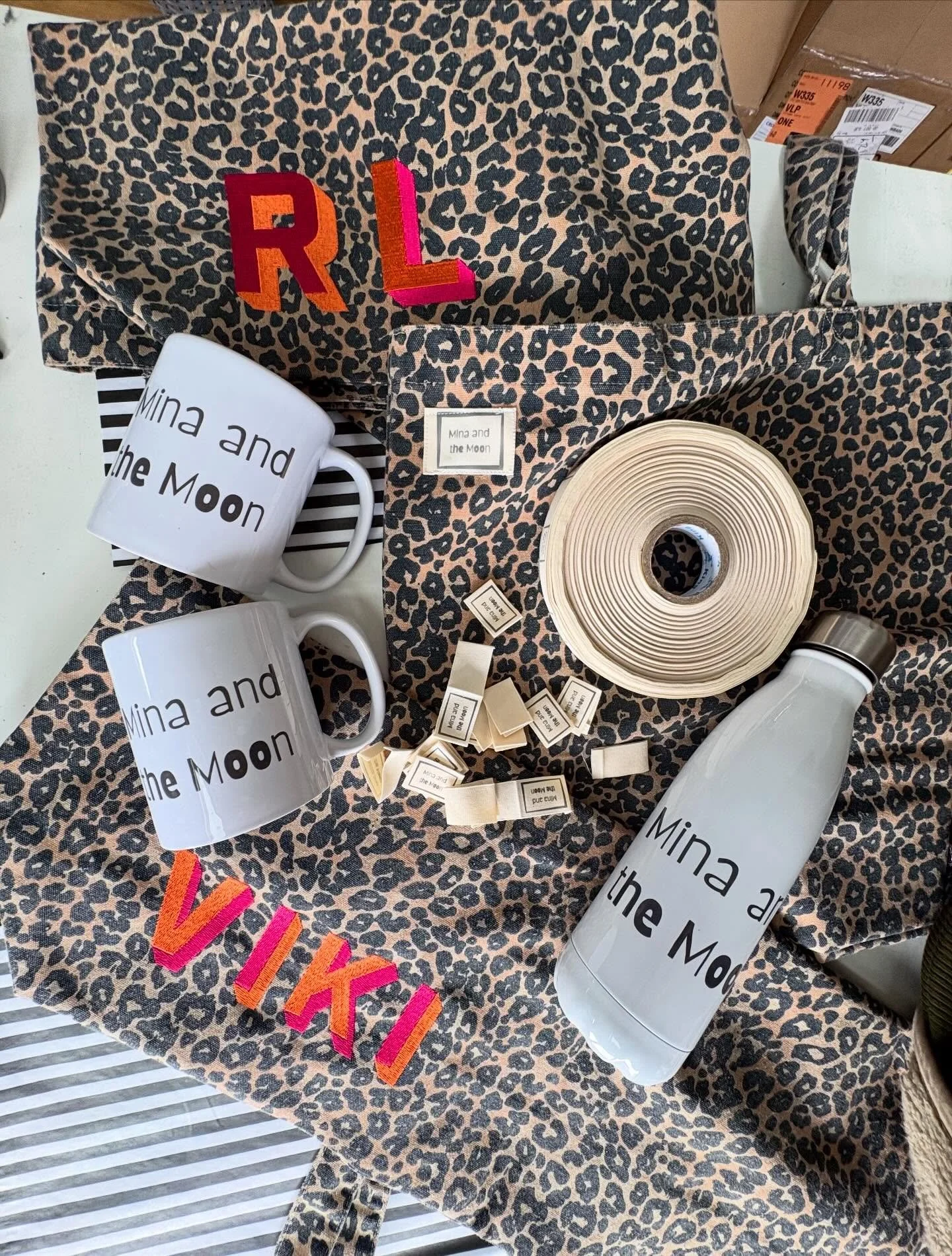 My amazing label maker sent me a very cool package of samples 😍 
I&rsquo;ve used @gblabels since the beginning and they have always been super reliable and excellent quality 🤩 
Thank you @gblabels for the awesome stuff 😘