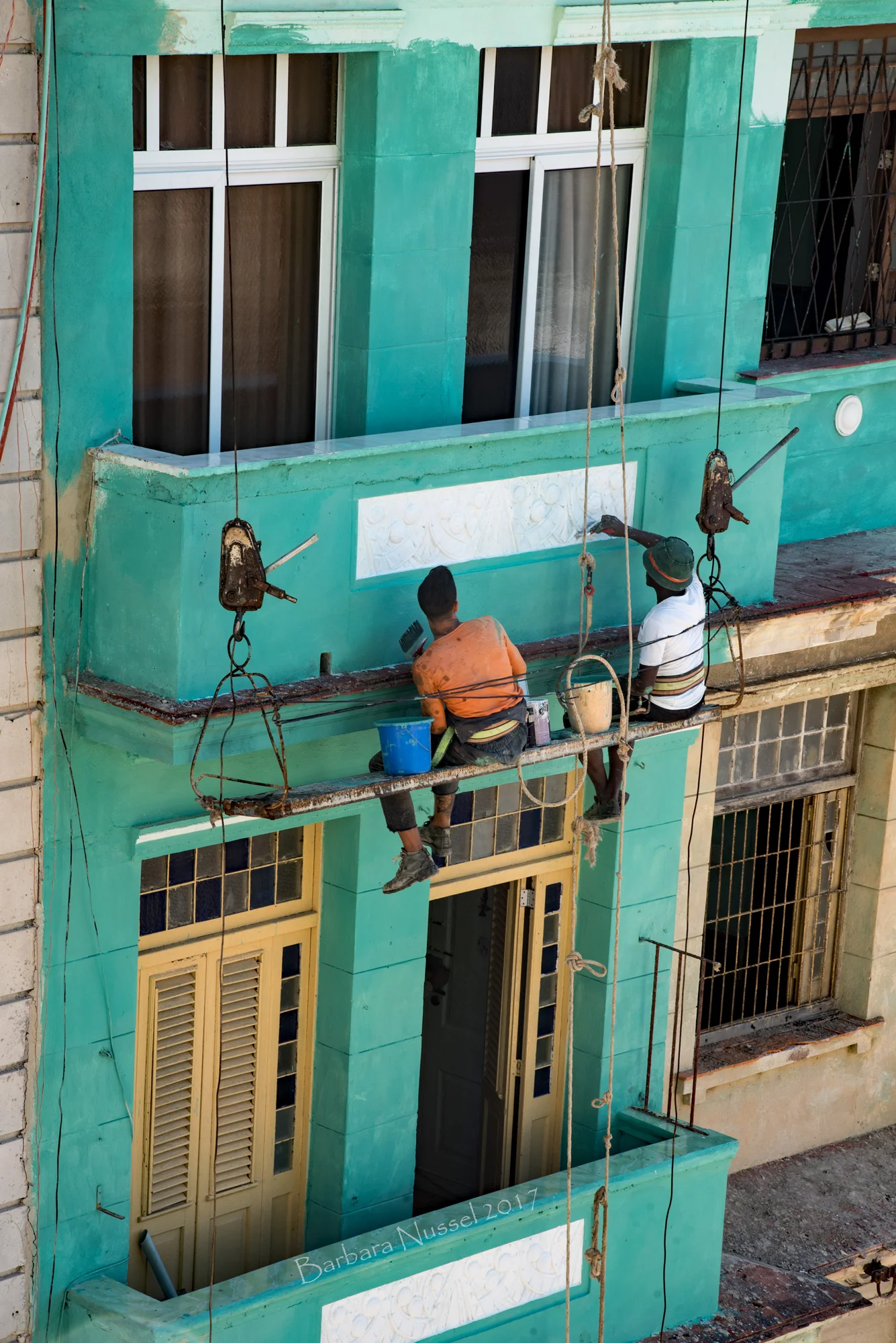 Painting a facade - Nov 2017