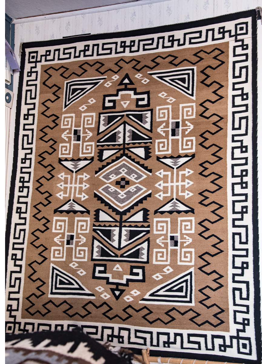  Vintage rug (from the 1940s) by a Navajo weaver from the Tsenabahitnii (Sleep Rock People) clan 