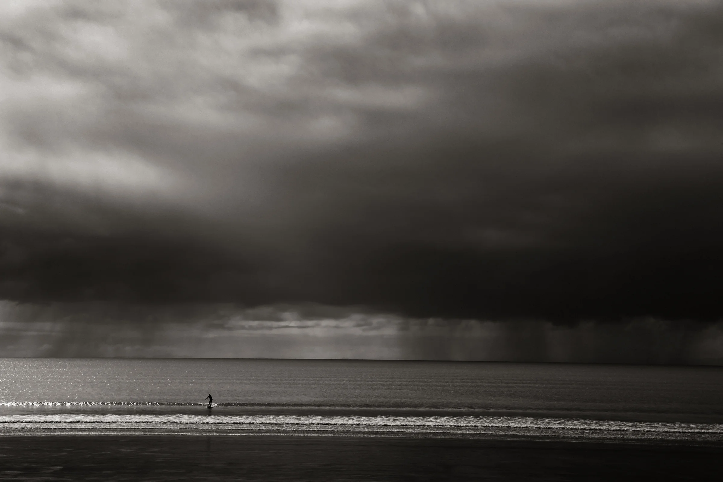 orewasurfer_0160bw.jpg