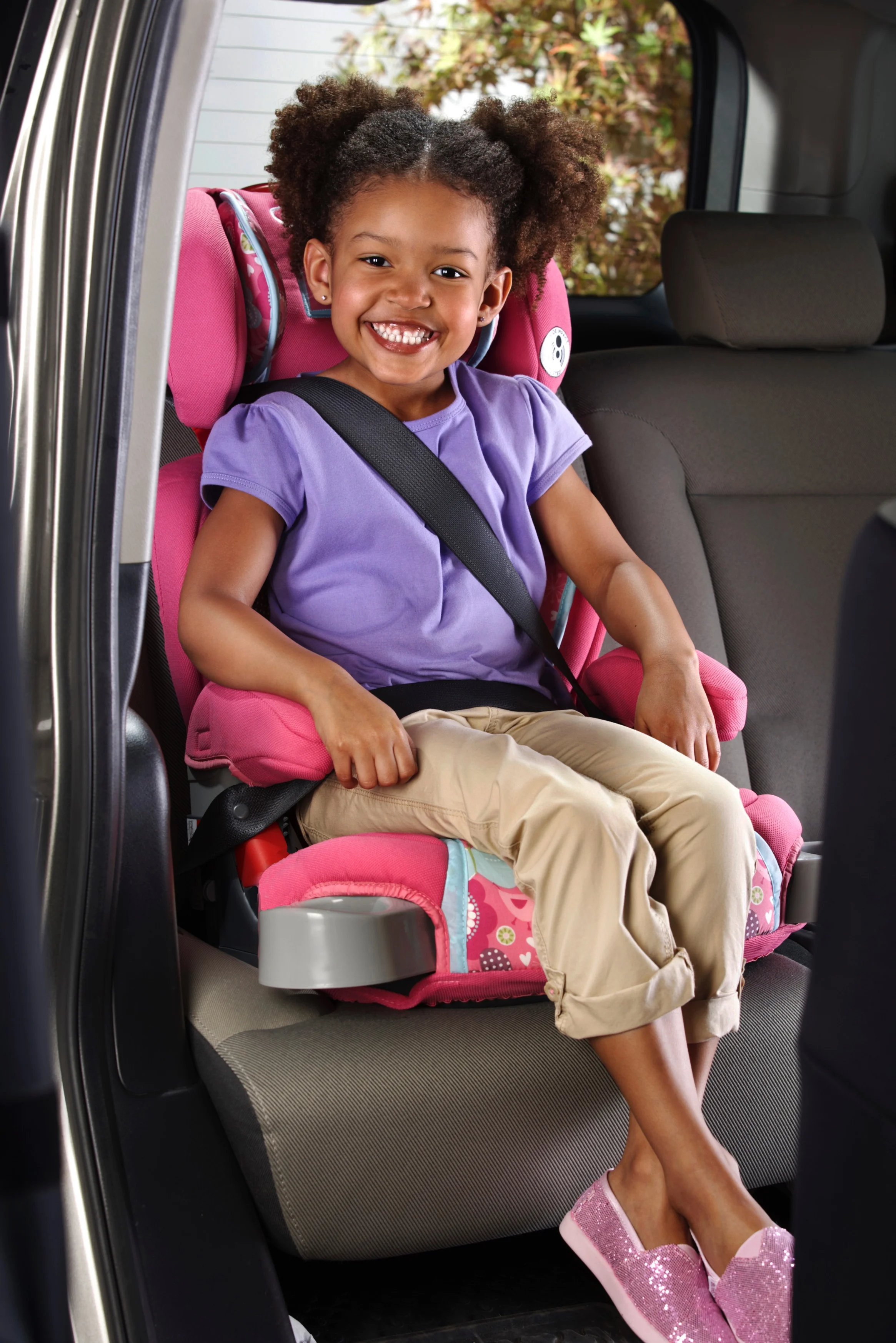 251151_6_8_carseat_f_art_dtn_030.jpg