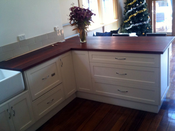 hawthorn-miner-01.jpg