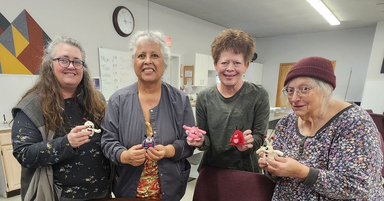 Today Sandpoint Senior class , we made Love Monsters 💕 they turned out so cute! Come to Creatioms to make yours Monday 9 at 3:30 $14 per person.