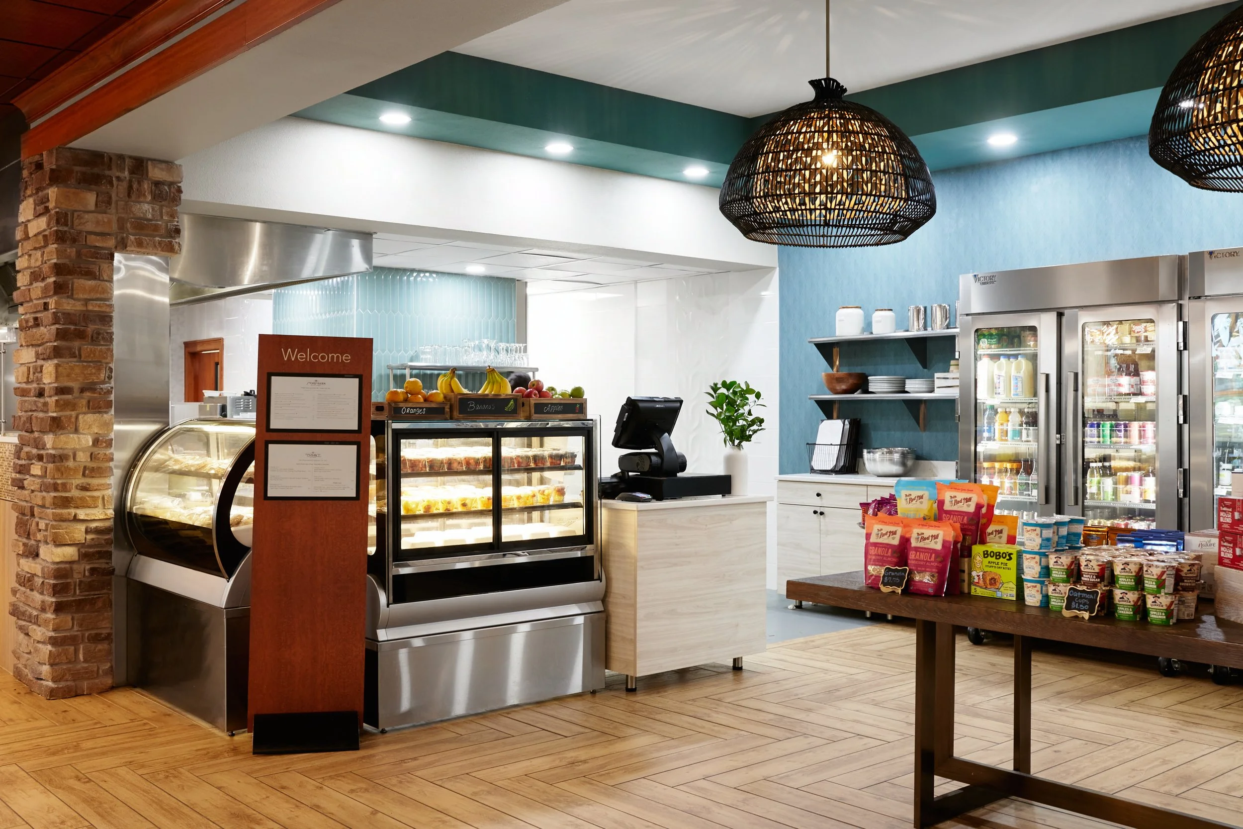 Edgewater - Interior 10.12.236408.jpg