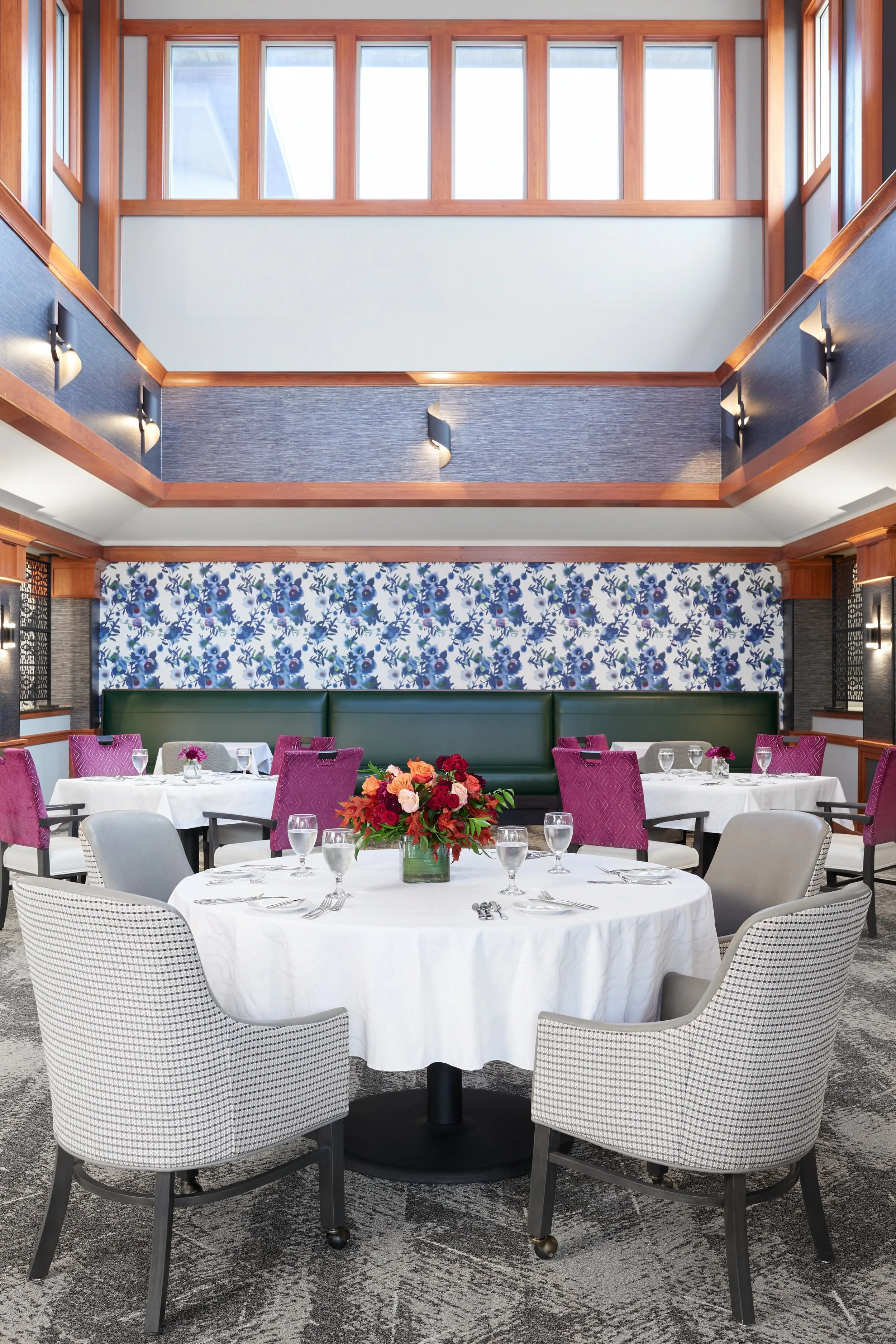 Edgewater - Interior 10.12.236380.jpg