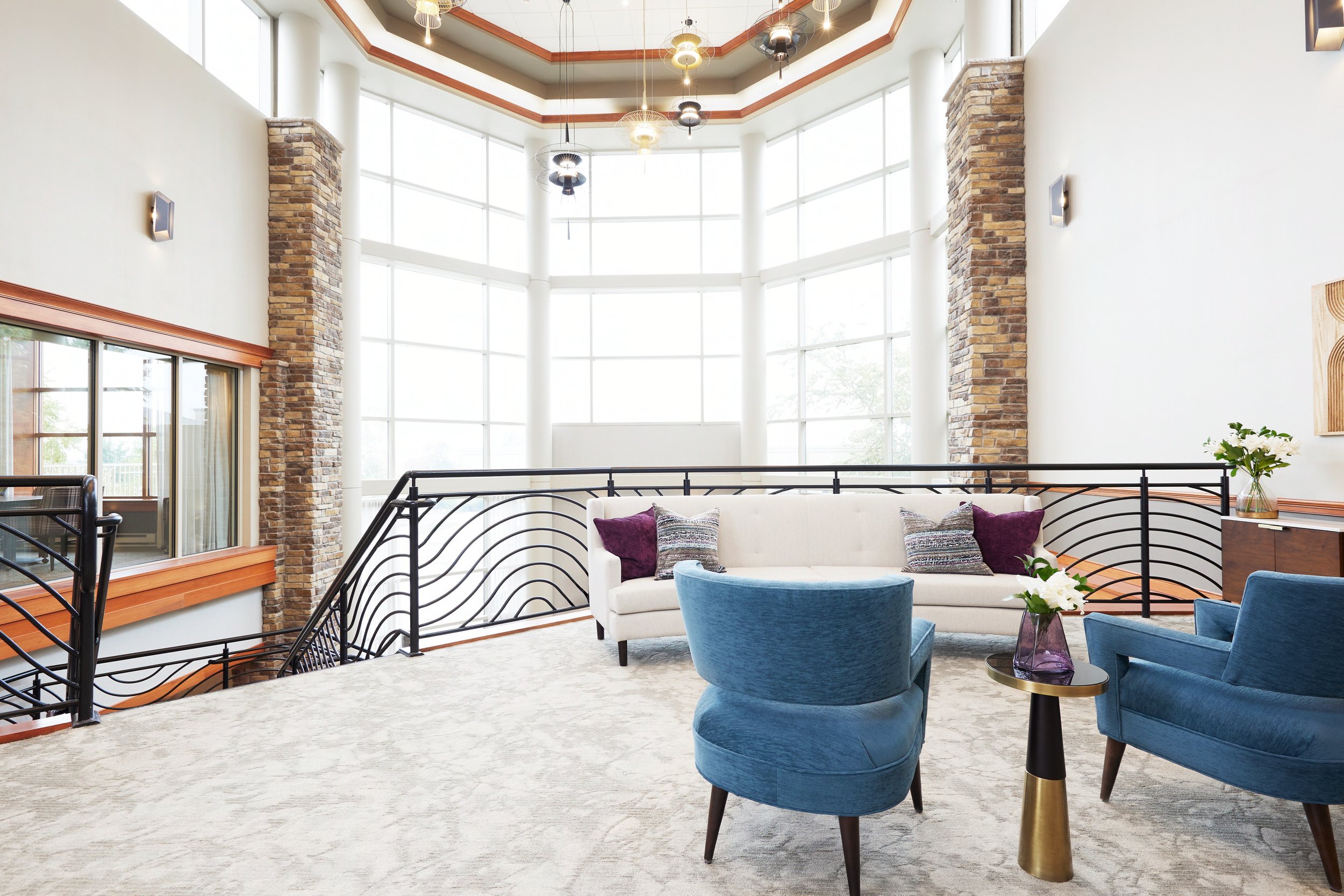 Edgewater - Interior 10.12.236167.jpg