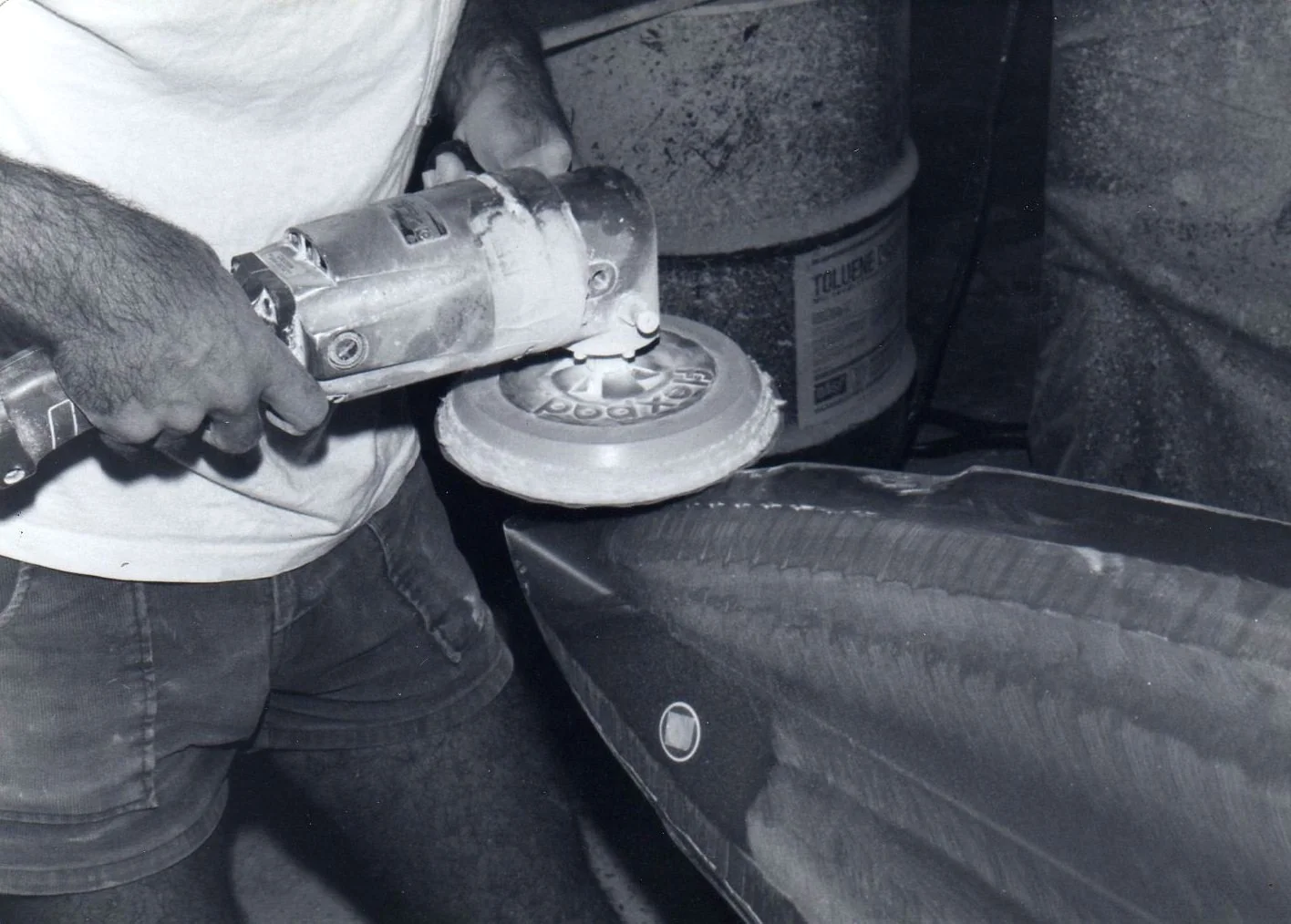 Dry sanding with a old style FLEXPAD. South Shore factory 1980
