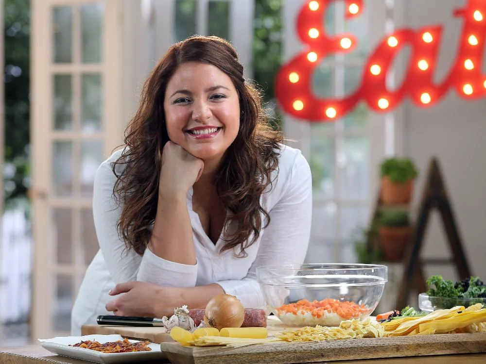 73a73-vanessa-gianfrancesco-cooking-with-v-one-world-kitchen-gusto-tv.jpg