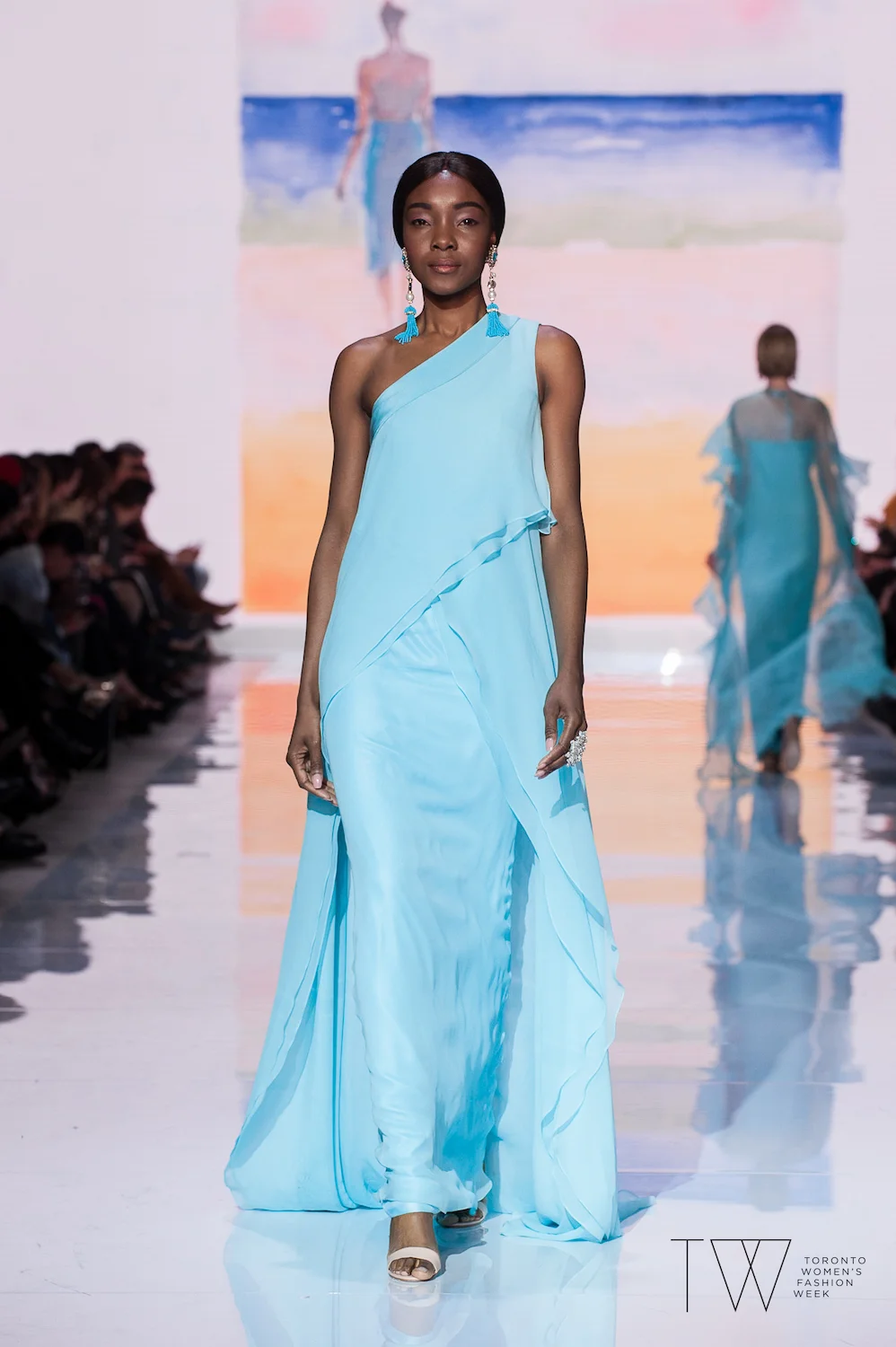 d7e70-david-dixon-dr-john-semple-tw-toronto-womens-fashion-week-photo-credit-che-rosales-aqua-look-2.jpg