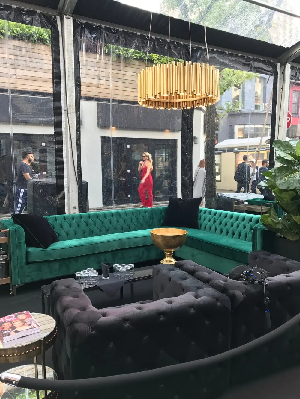 toronto-fashion-week-tfw-lounge-in-tent.jpg