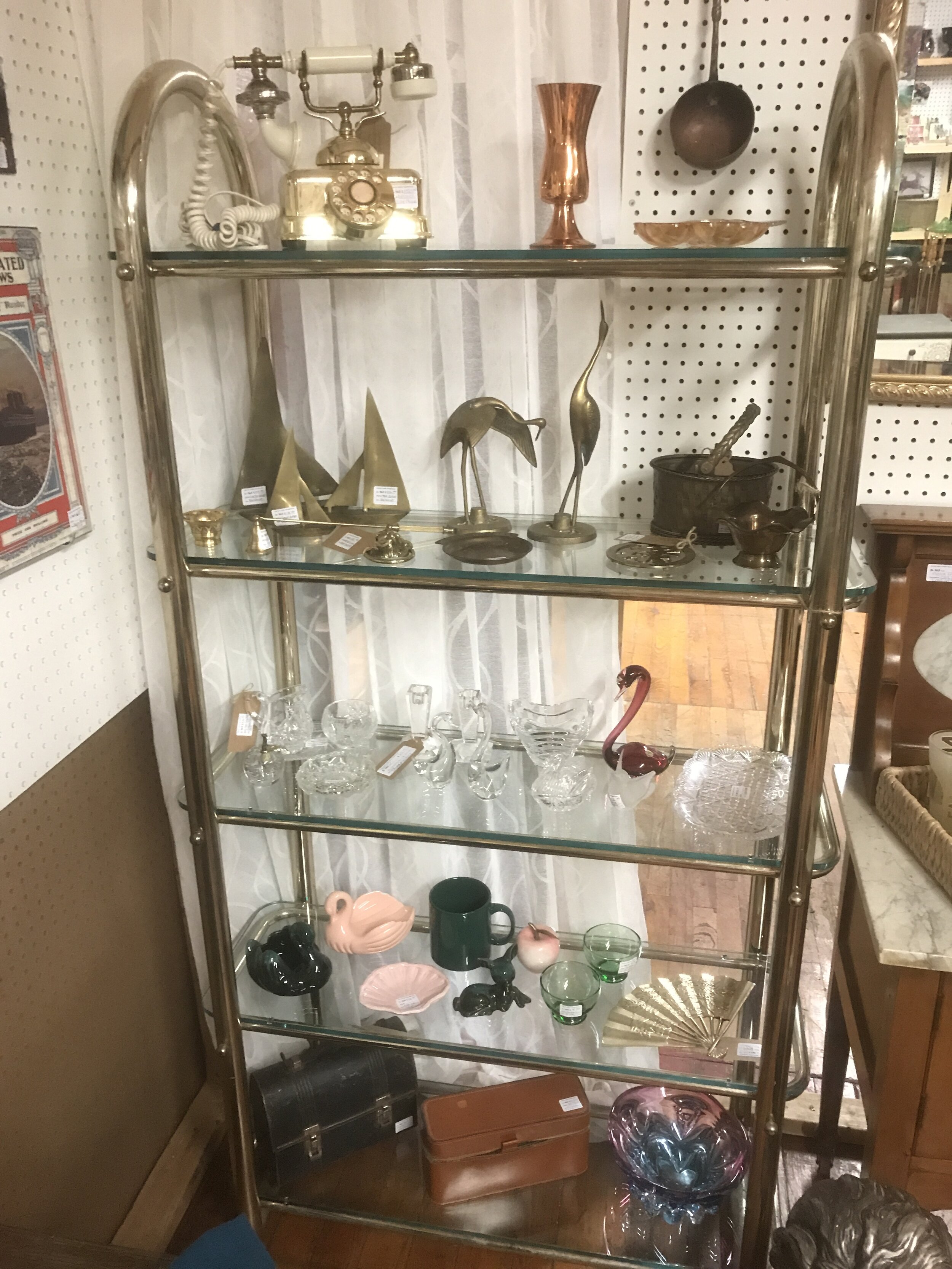 fox-phoenix-vintage-booth-brass-shelf.JPG