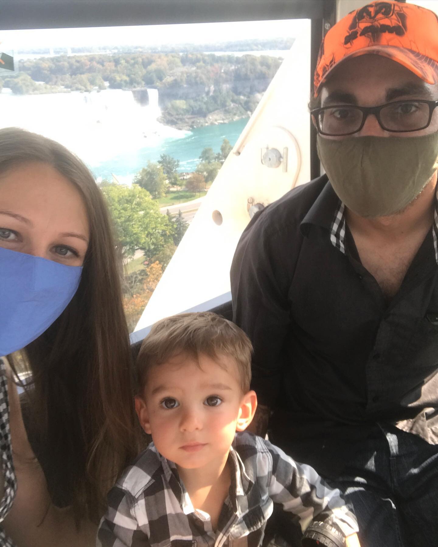 We spent a night in Niagara Falls last weekend for a quick family getaway before Baby Girl comes. We weren&rsquo;t sure if we&rsquo;d feel comfortable being out so we booked a room with a falls view and a jetted tub, but it wasn&rsquo;t that busy and