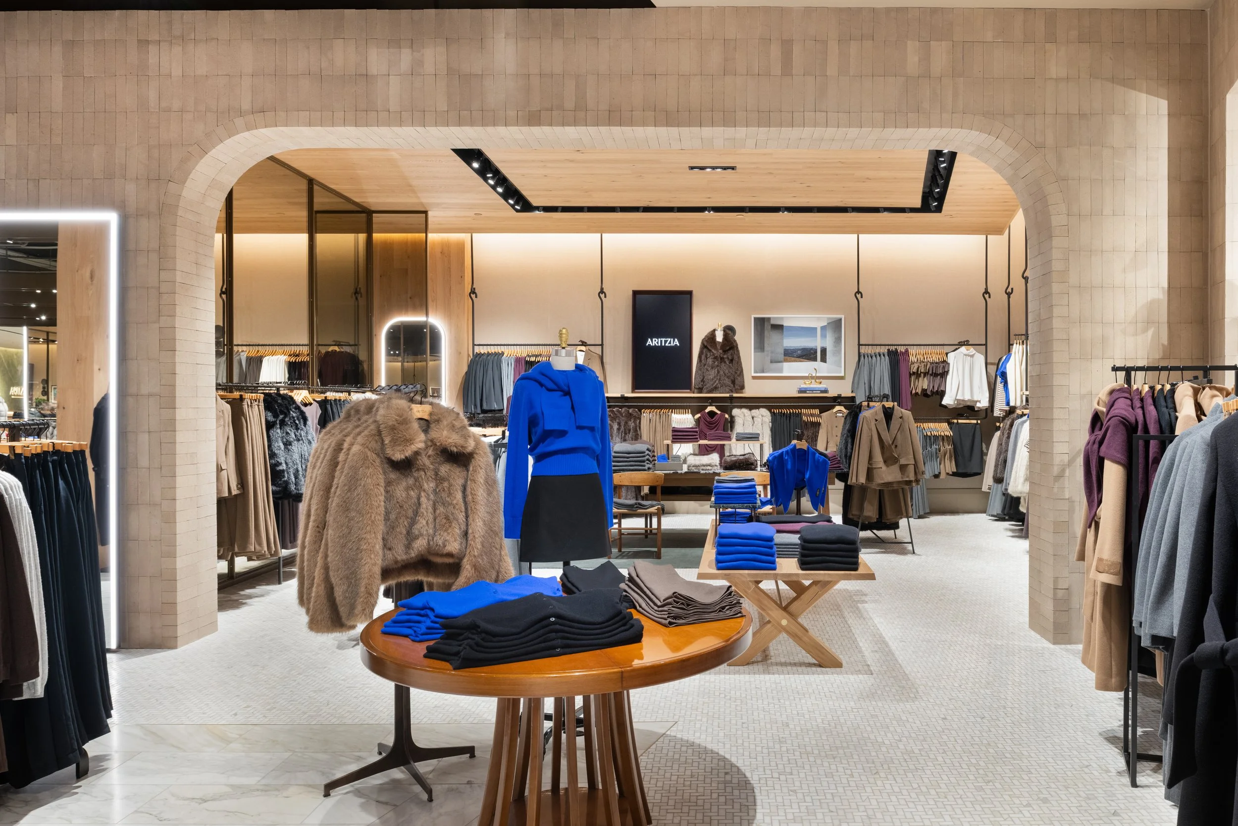Aritzia_ParkMeadows_005.jpg