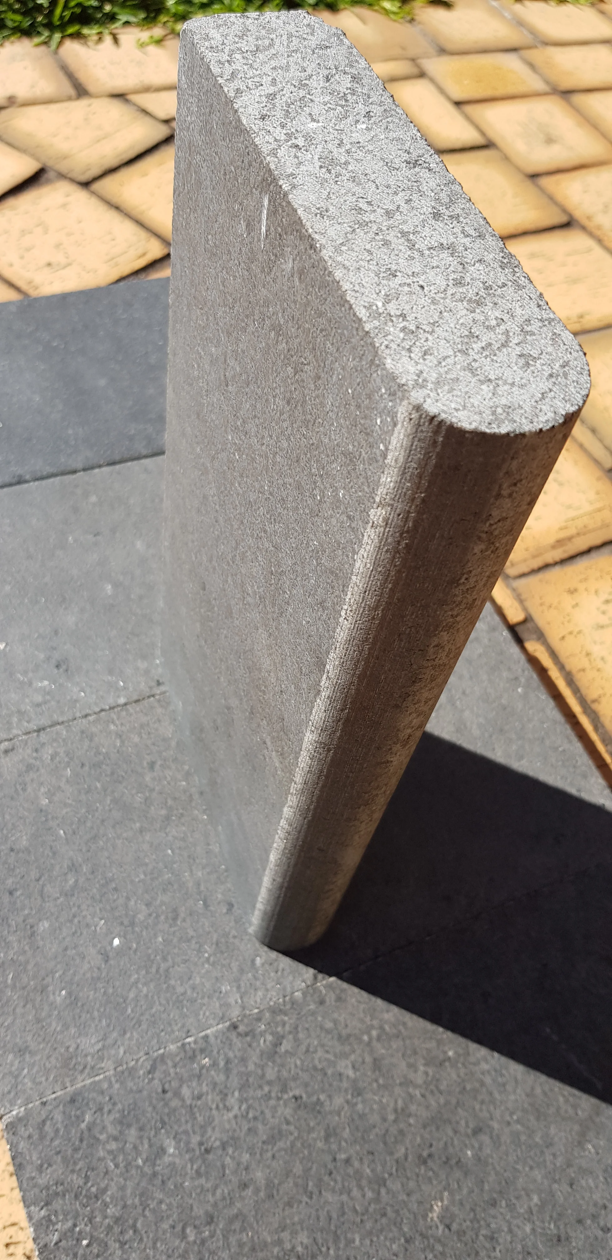 GRANITE COPING / STAIR TREADS 