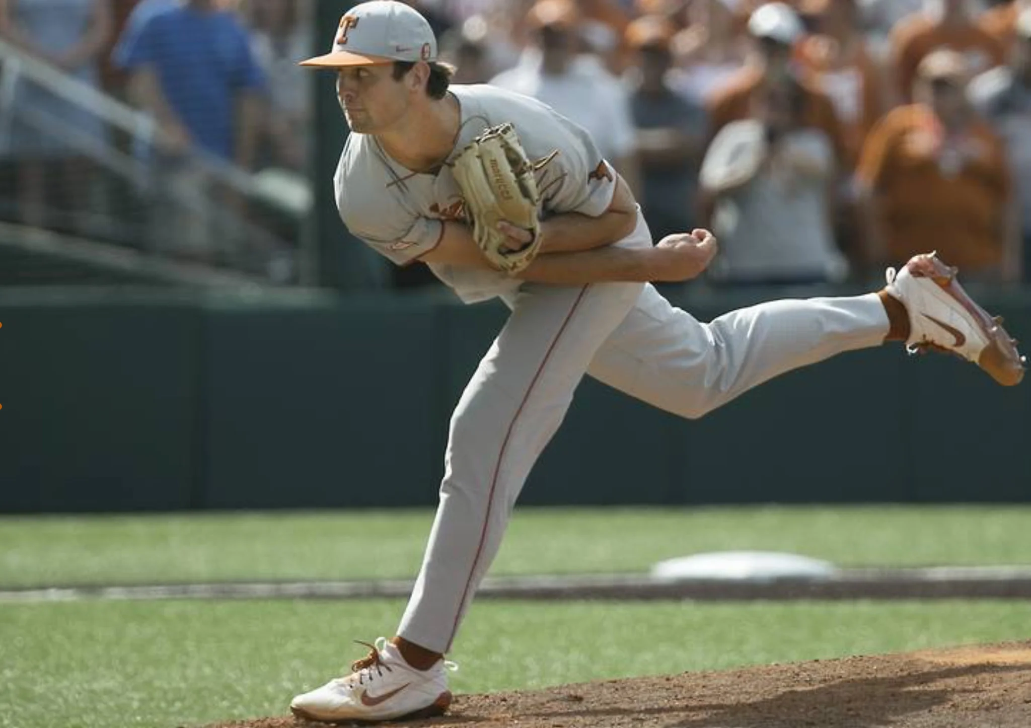 Former Cat Headed to College World Series!!