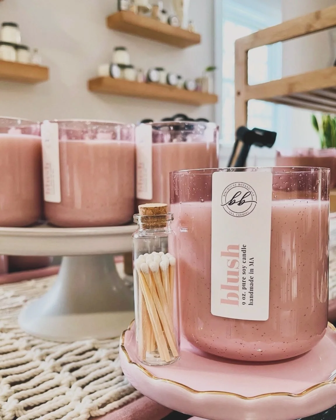 🌿 Maker Spotlight: Birchouse Botanicals 🌿

Say hello to @birchousebotanicals , an independently female-founded, owned, and operated home fragrance studio established in 2018. Every candle and fragrance is thoughtfully designed and handcrafted from 
