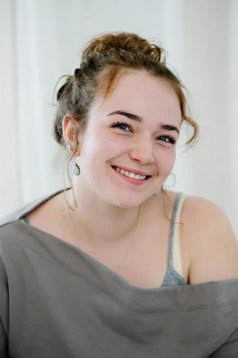 agence-artistique-G2-diaporama-Juliette-Bradley-Dicaire-02.jpg