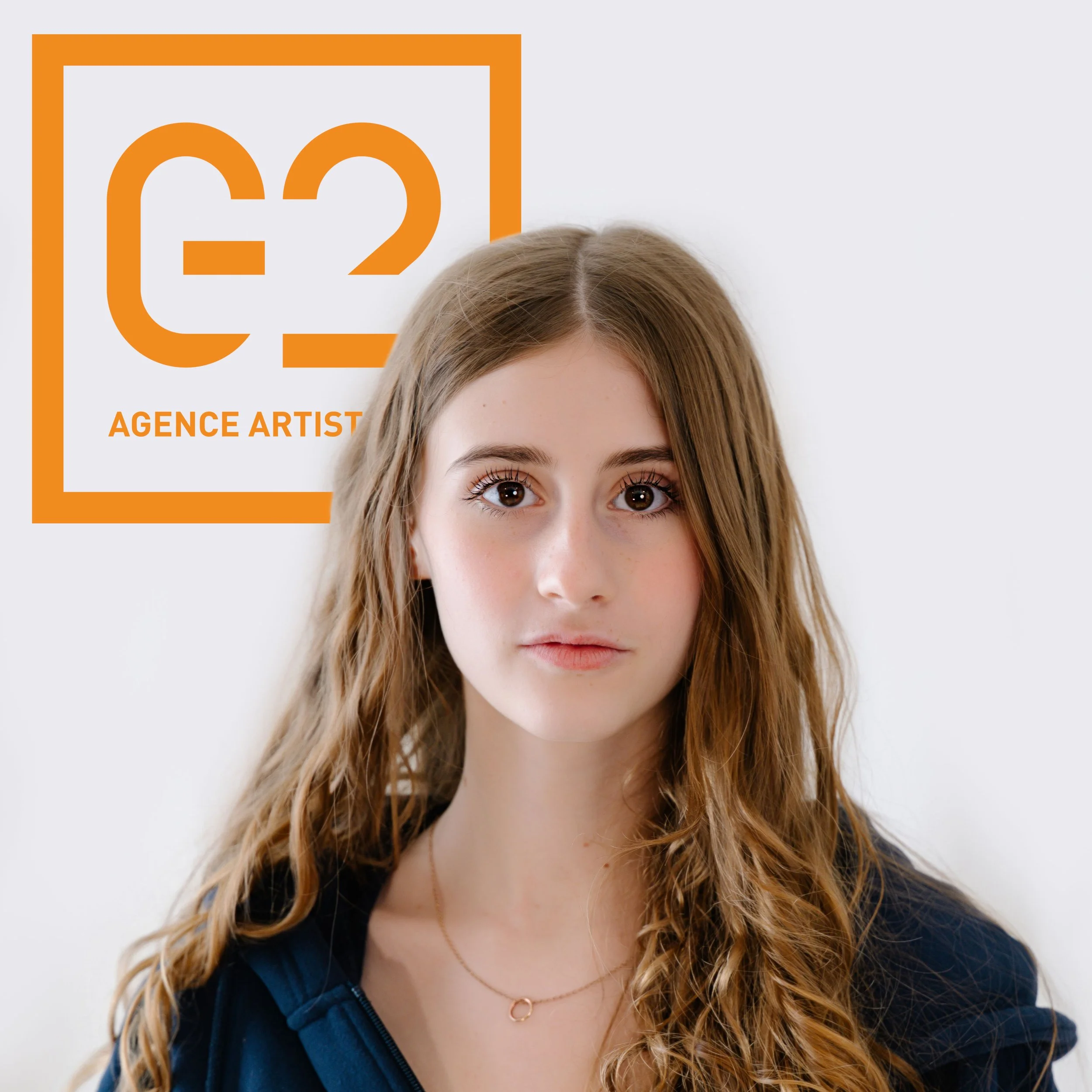 Adèle Robert - Agence artistique G2