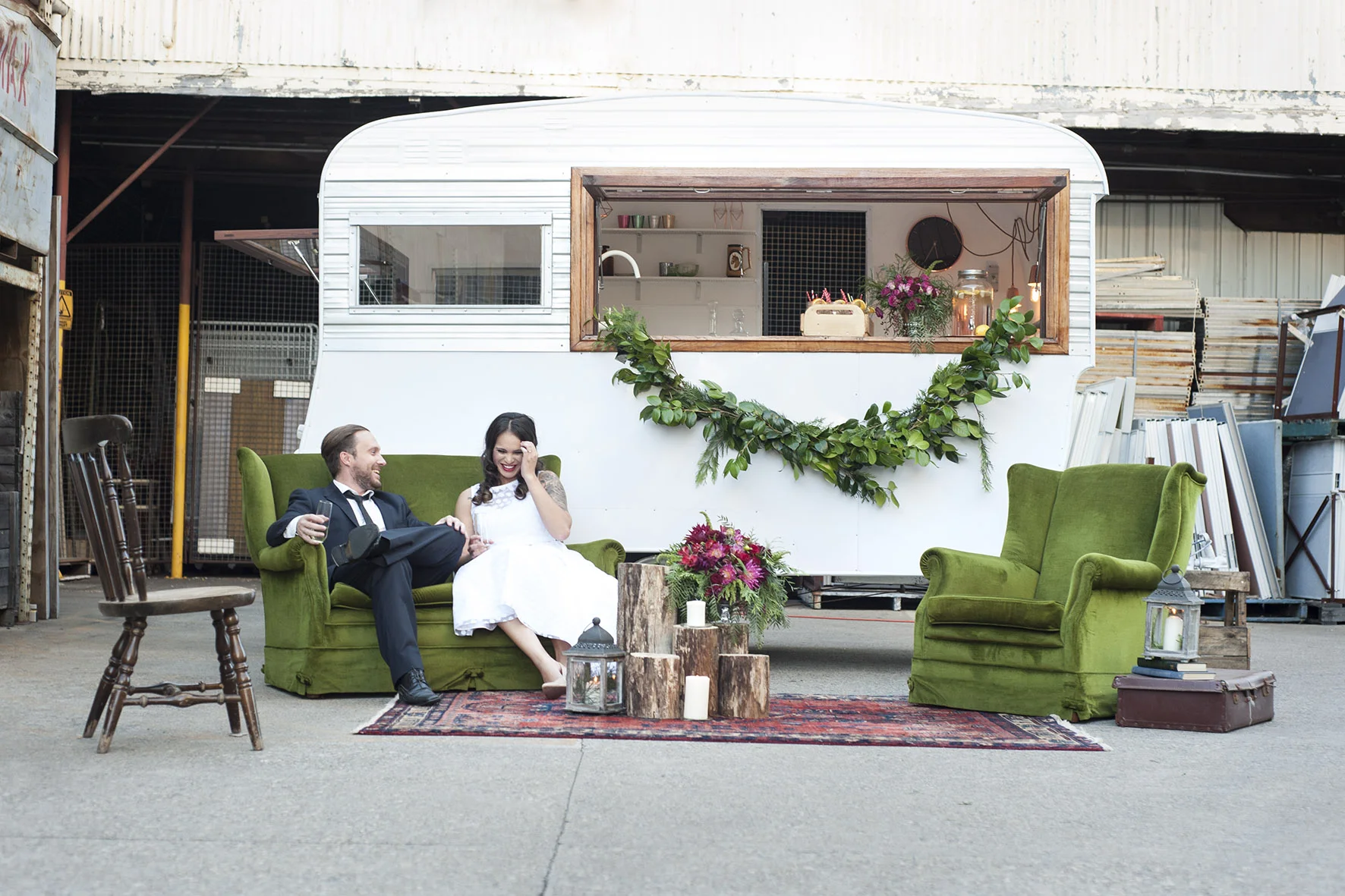 Meet our boutique mobile drinks CARAVAN BAR