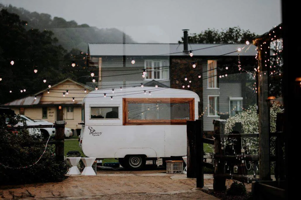Caravan-Bar-Service-The-Old-Dairy-Wedding.jpg