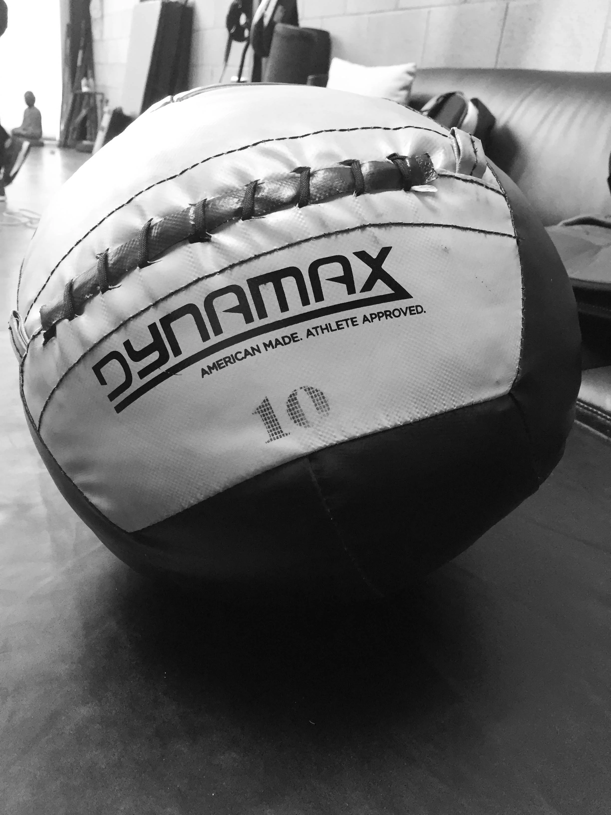 Dynamax Soft-Shell Medecine Ball - http://amzn.to/2lteJ60