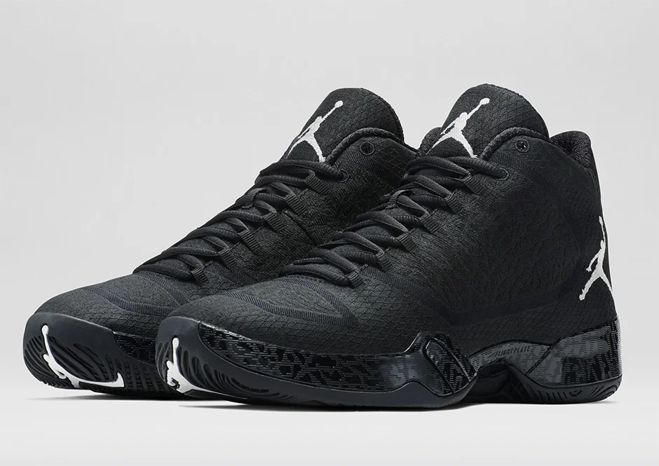 air-jordan-xx9-black-white-695515-010.jpg