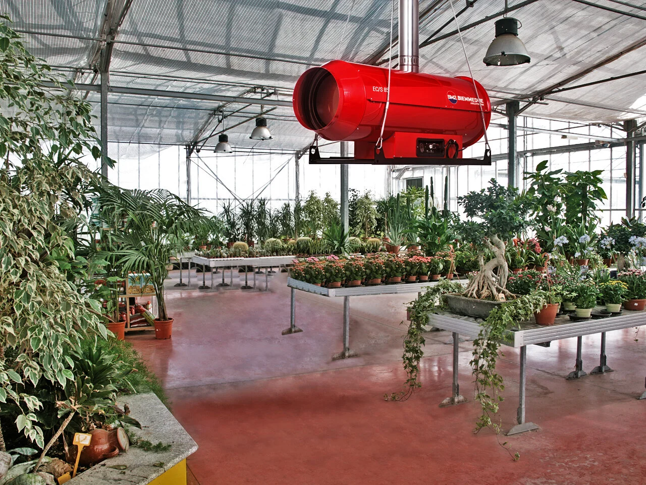 GENERATORI DI ARIA CALDA A GASOLIO PER AGRICOLTURA E ALLEVAMENTO SOSPESI DIRECT COMBUSTION SUSPENDED SPACE HEATERS FOR AGRICULTURE AND BREEDING.jpg